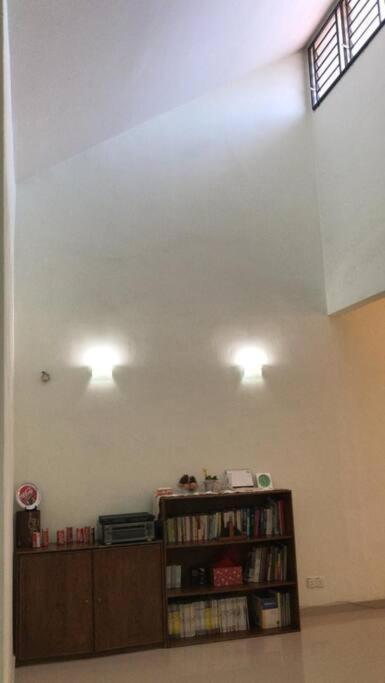 Holiday home Terrace House Near Stulang Laut Ciq Midvalley Ksl For 7pax Johor Bahru