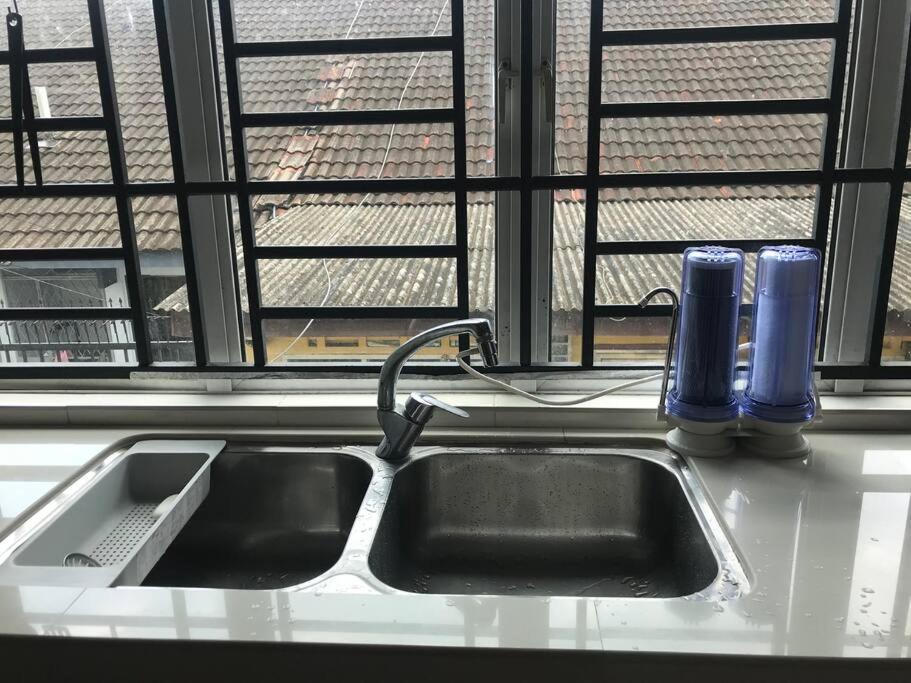 Holiday home Terrace House Near Stulang Laut Ciq Midvalley Ksl For 7pax