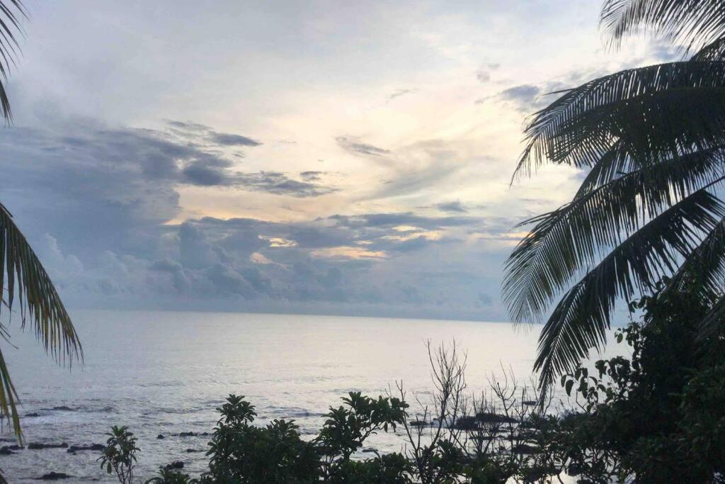 Holiday home Terrace House Near Stulang Laut Ciq Midvalley Ksl For 7pax