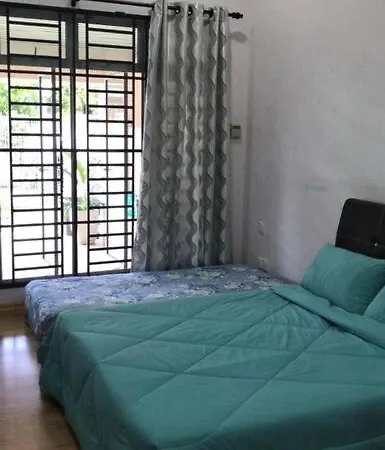 Terrace House Near Stulang Laut Ciq Midvalley Ksl For 7Pax Johor Bahru Exterior photo